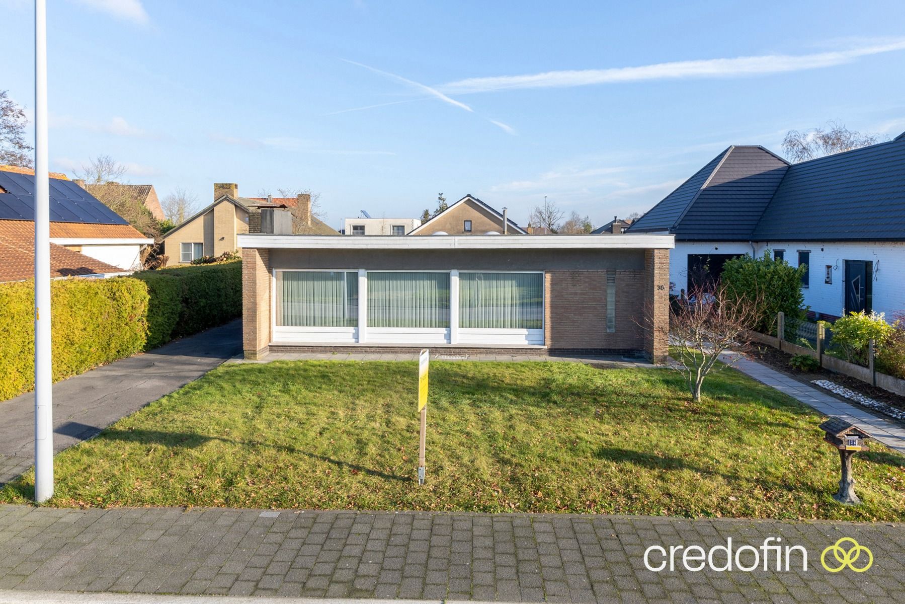 Bungalow met 3 slaapkamers en garage foto 2