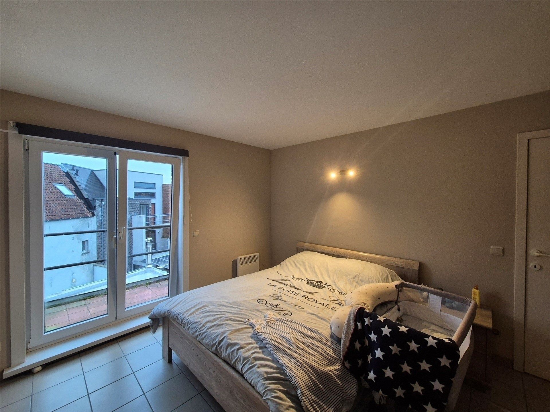 Zeer centraal gelegen appartement met terras. foto 15