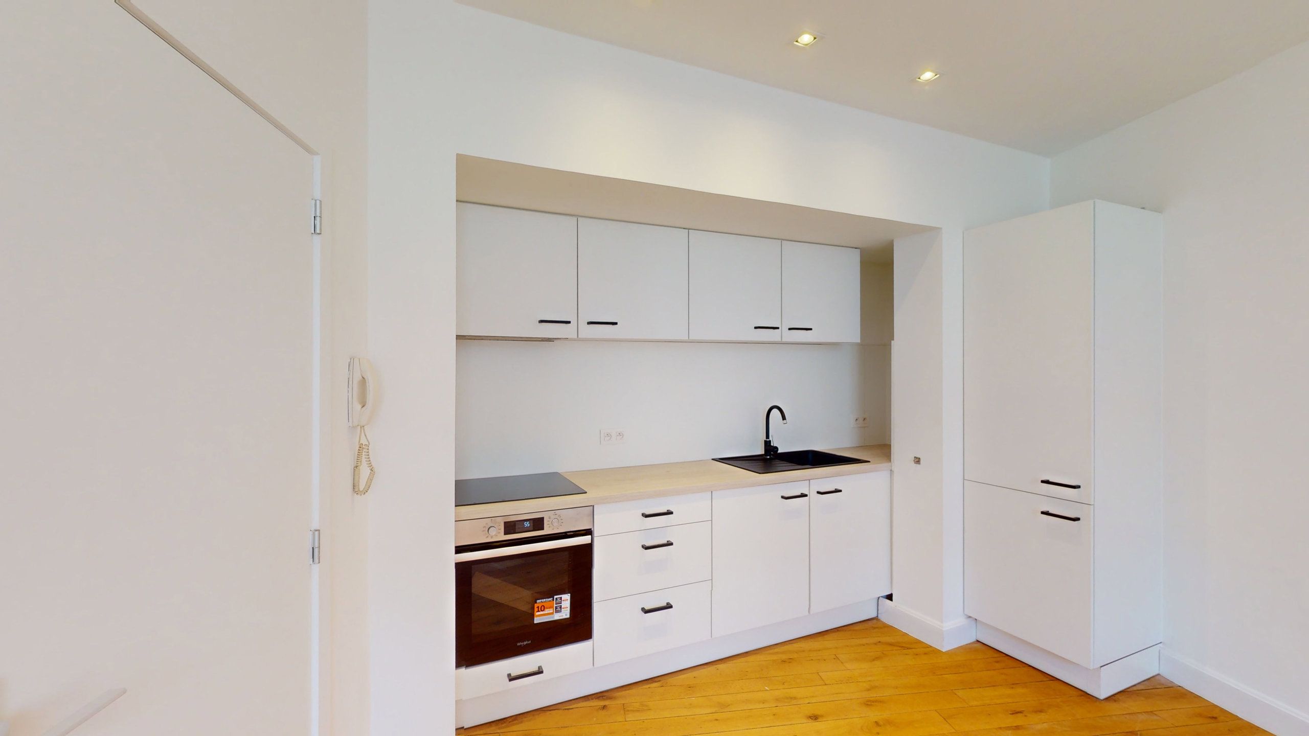 ANTWERPEN - Recent gerenoveerd appartement  foto 2