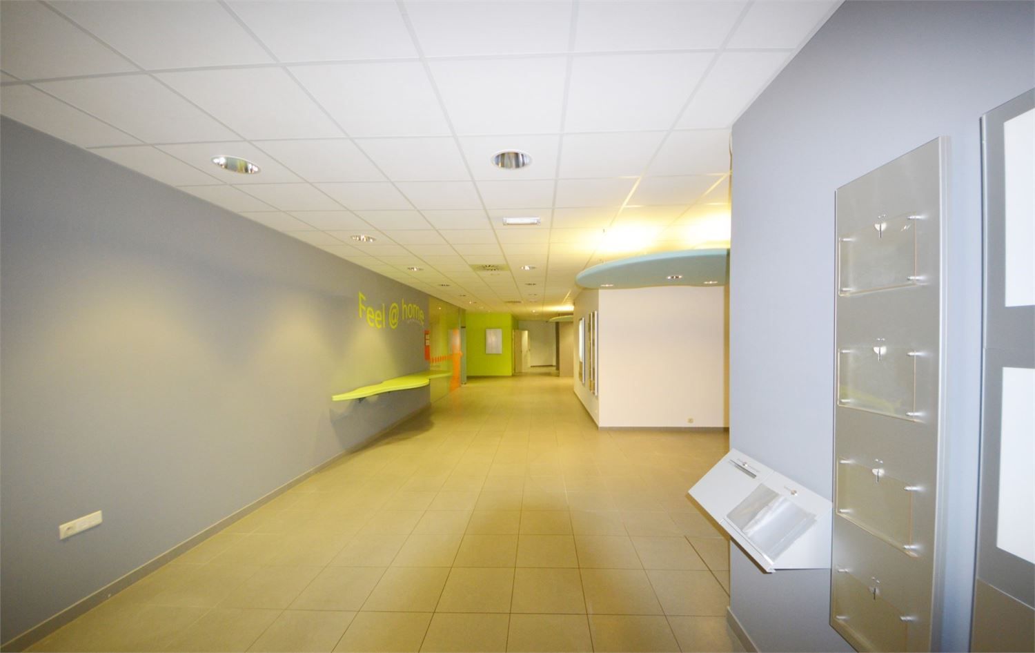 MODERN COMMERCIEEL PAND INCL. 6 PARKINGS foto 6