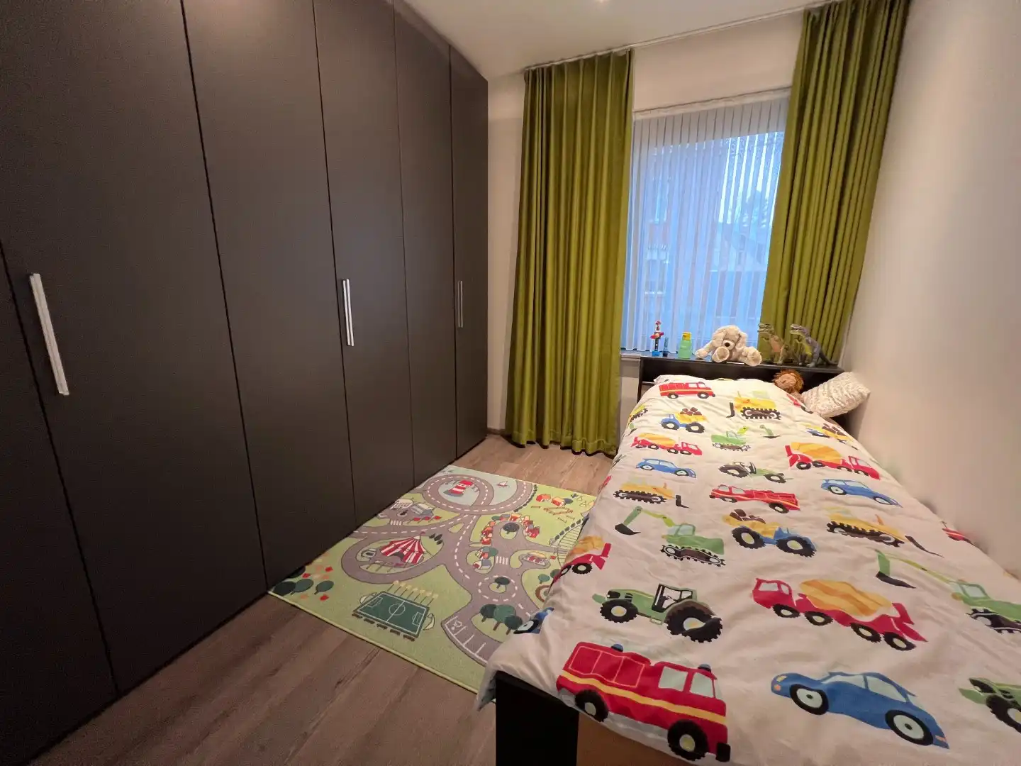 Modern energiezuinig appartement met 2 slaapkamers, terras en inpandige garage in Lievegem foto 11