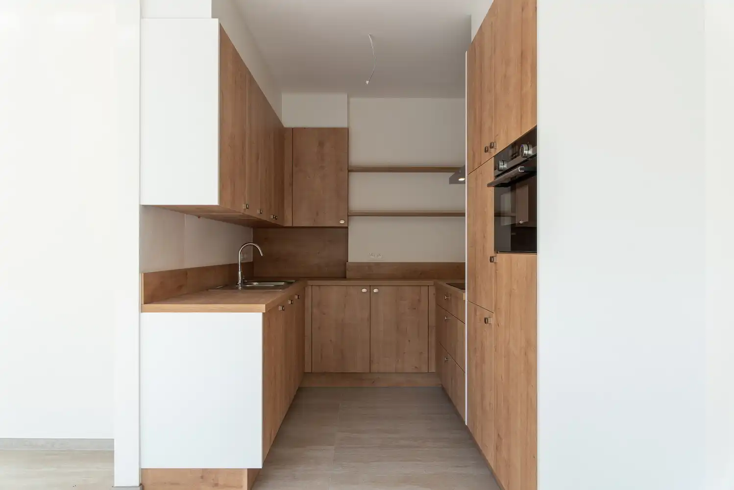 Appartement inclusief 2 autostaanplaatsen! foto 3