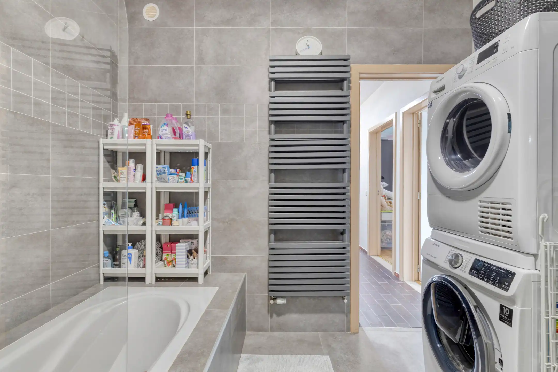 Licht en instapklaar hoekappartement met 2 slaapkamers foto 9