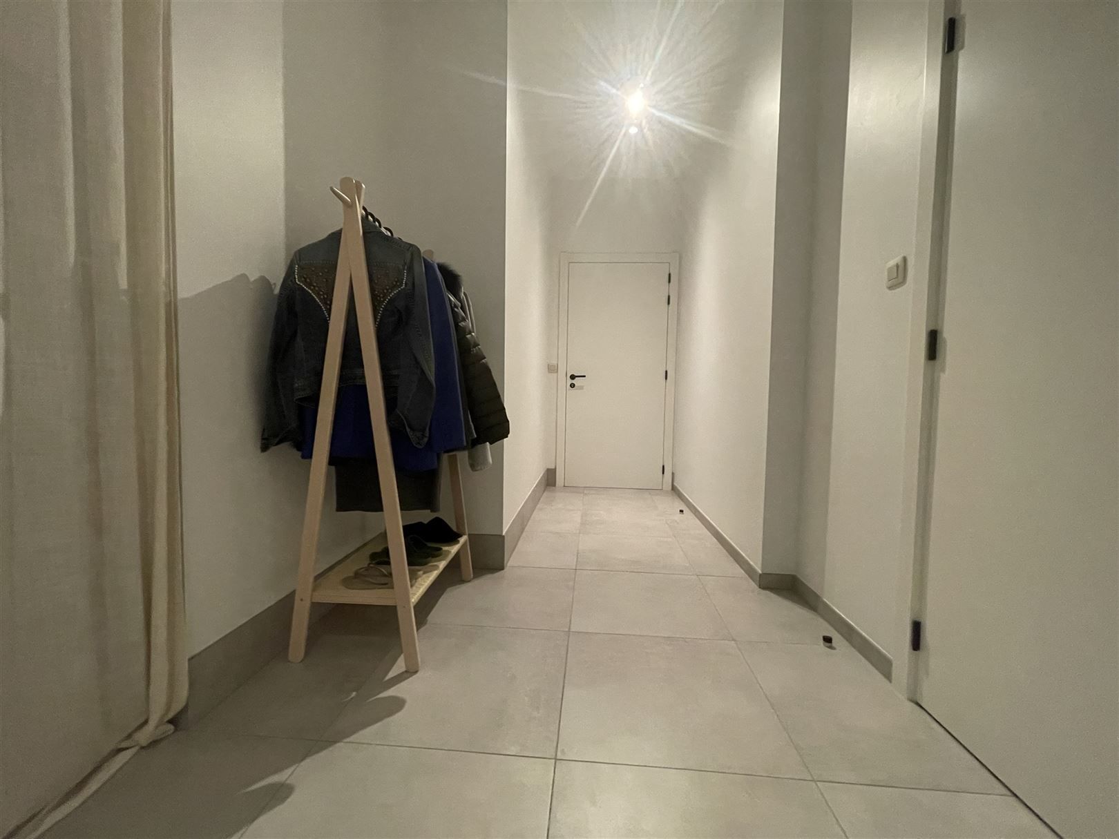 Prachtig gelijkvloers appartement met koertje en garage foto 13