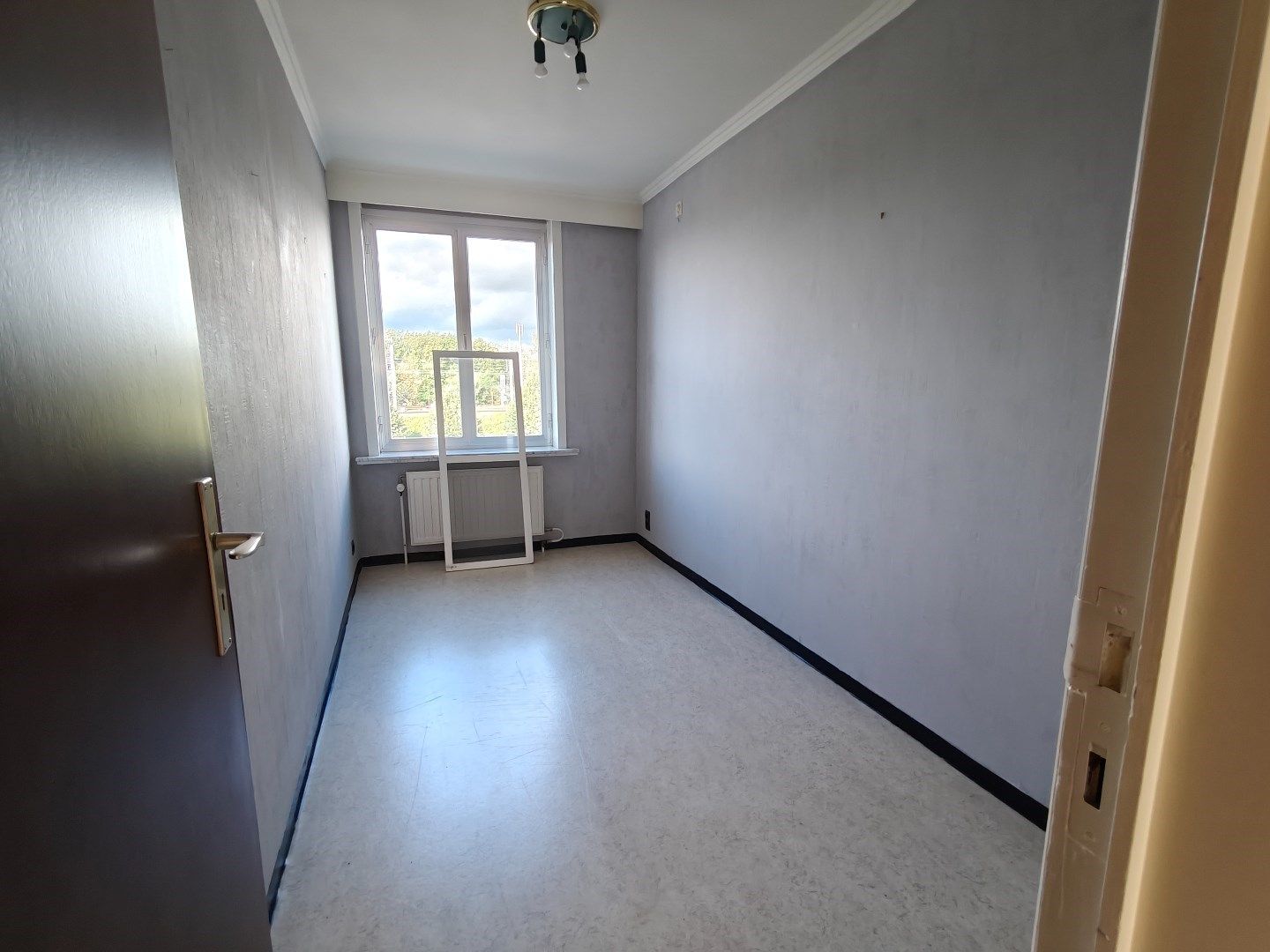 Ruim appartement met terras en prachtig zicht op de Durme, garage en 2 slaapkamers in Lokeren  foto 13