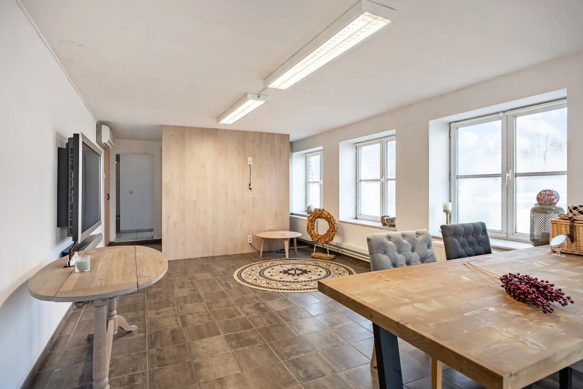 GEBOUW BESTAANDE UIT APP, 3 KANTOORVLOEREN & WERKPLAATS TE BILZEN. foto 15