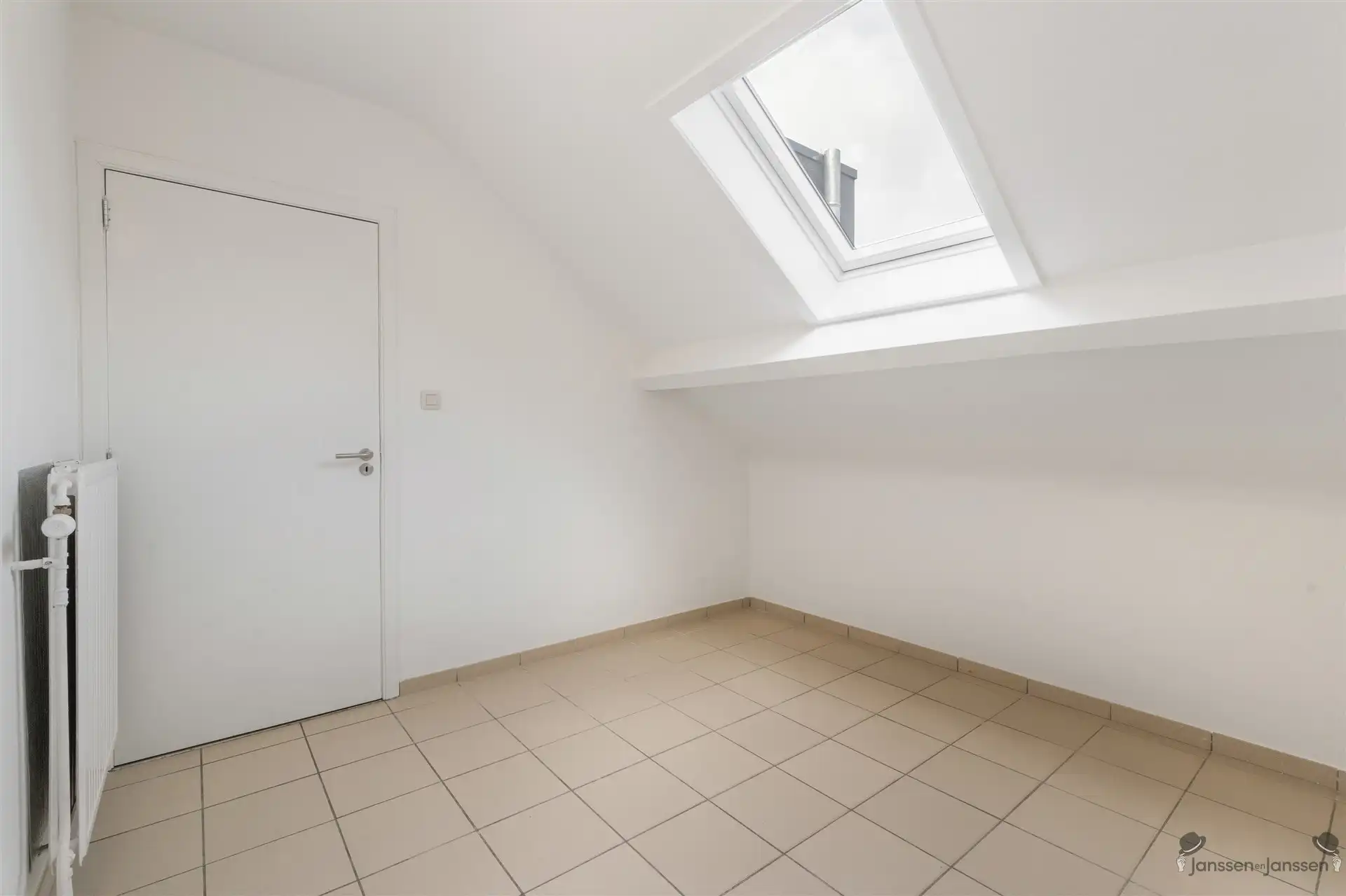 Vers gerenoveerd appartement op toplocatie in Hasselt foto 10