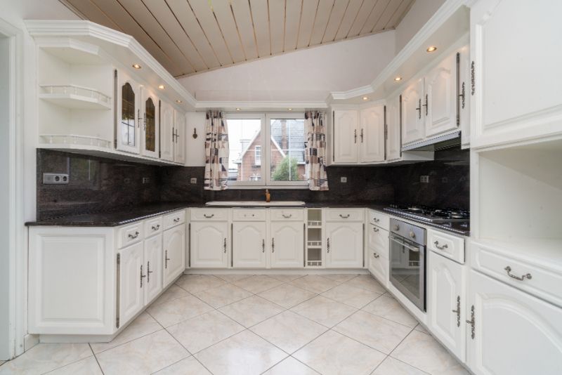 Ruime Instapklare woning 3 slaapkamers ! foto 8