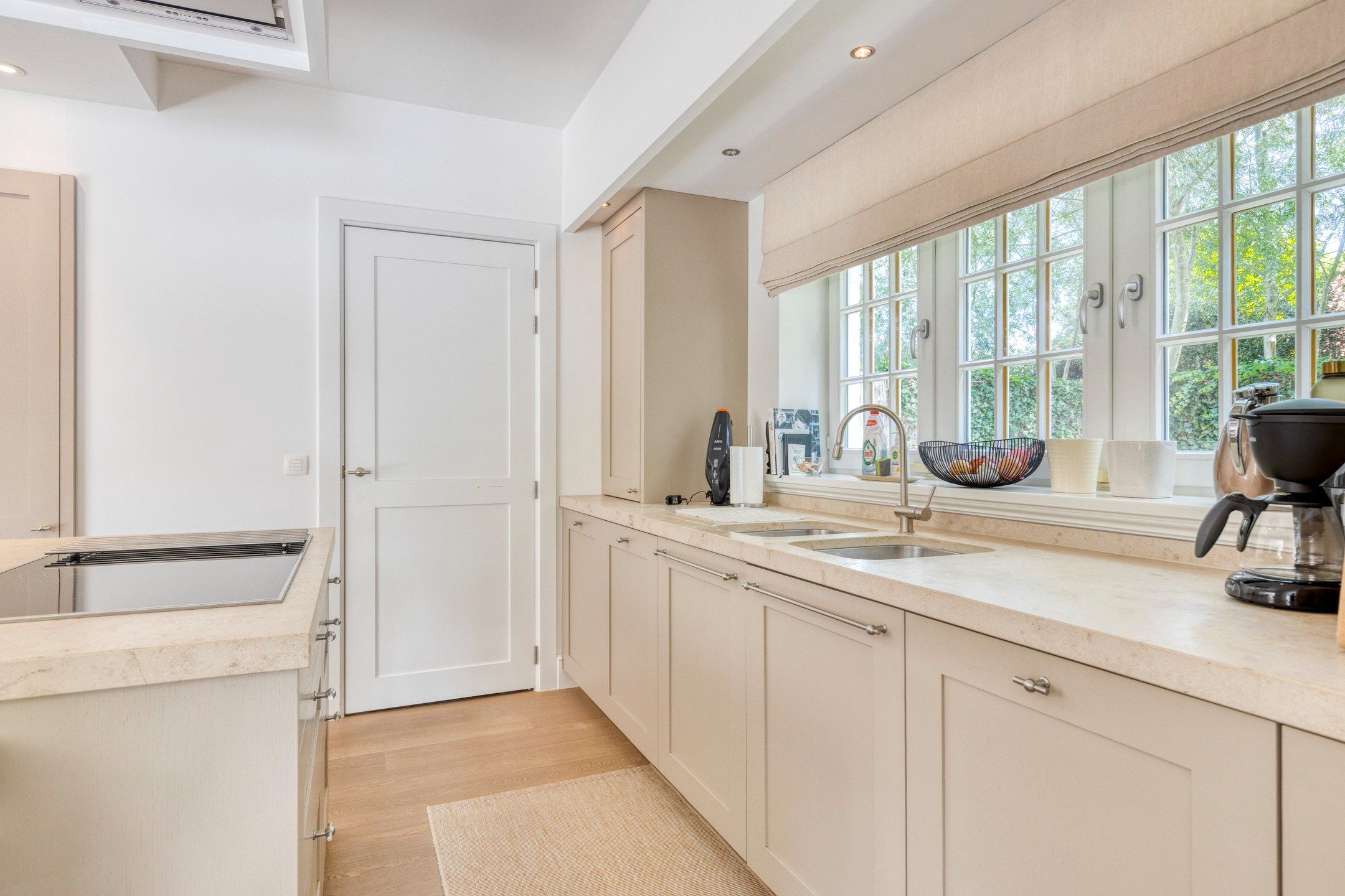 Luxueuze en stijlvolle villa in Engelse Cottage stijl met verwarmd zwembad gelegen in het Zoute. foto 7