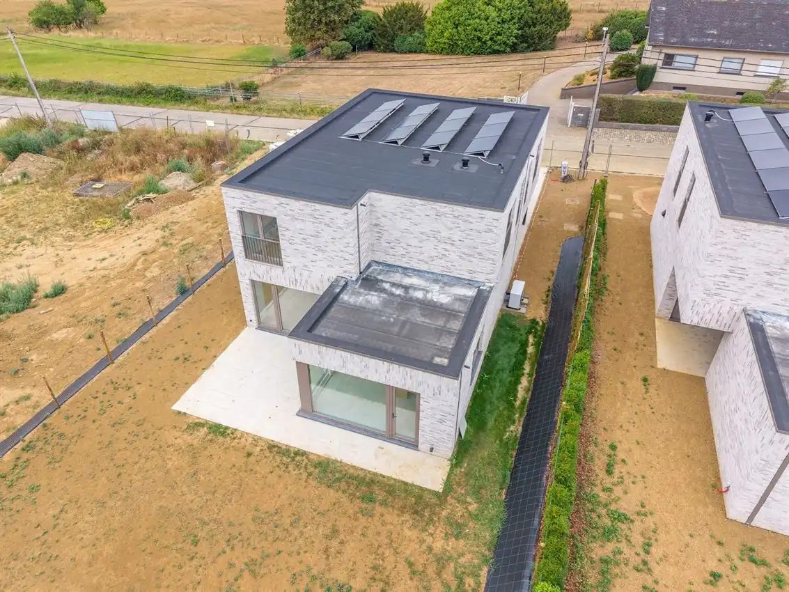 Instapklare nieuwbouwwoning met 4 slaapkamers, 2 badkamers en E-peil 9 foto 48