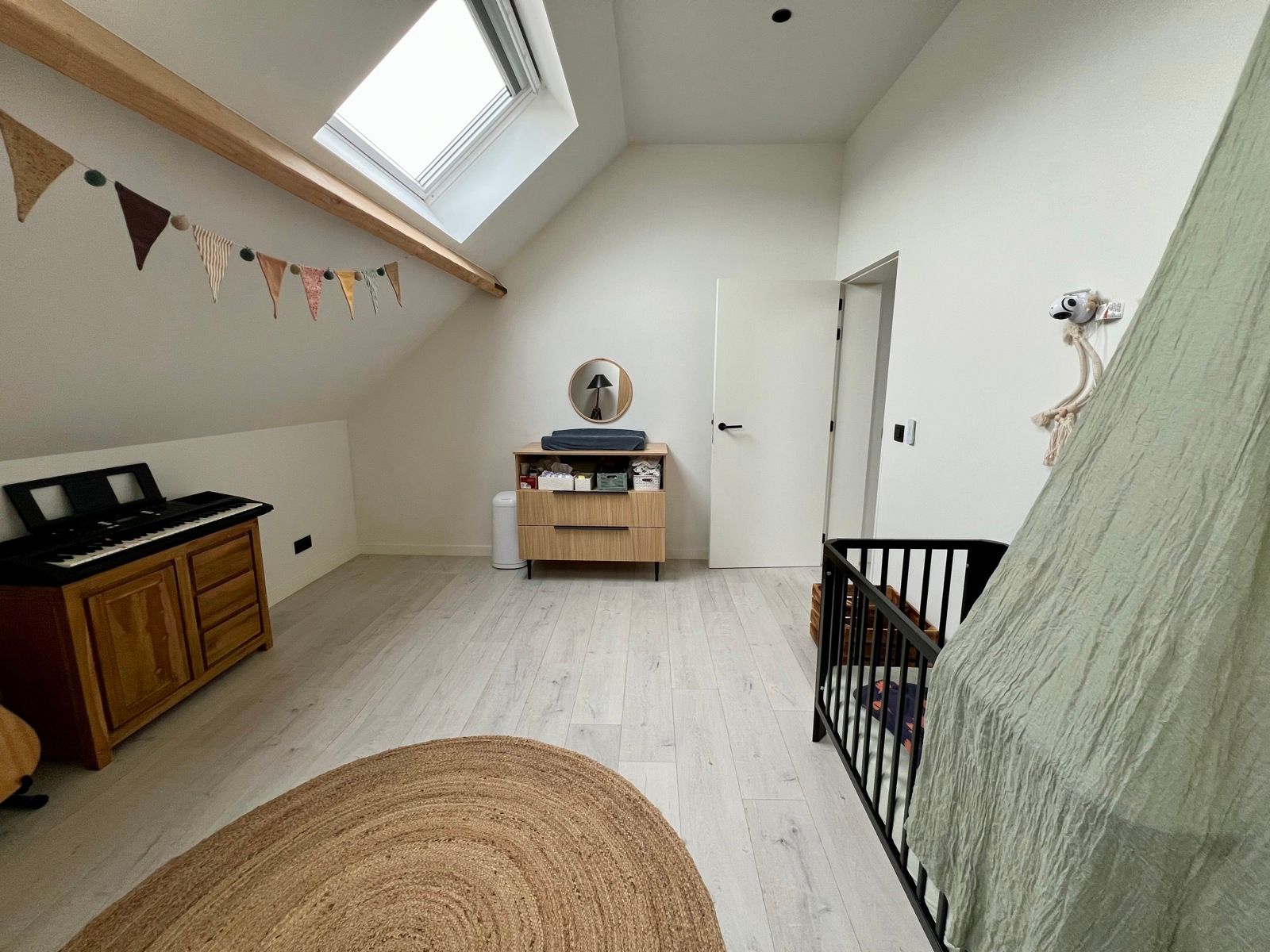 Instapklare HOB met 2slpk + bureau, tuin en garage foto 18