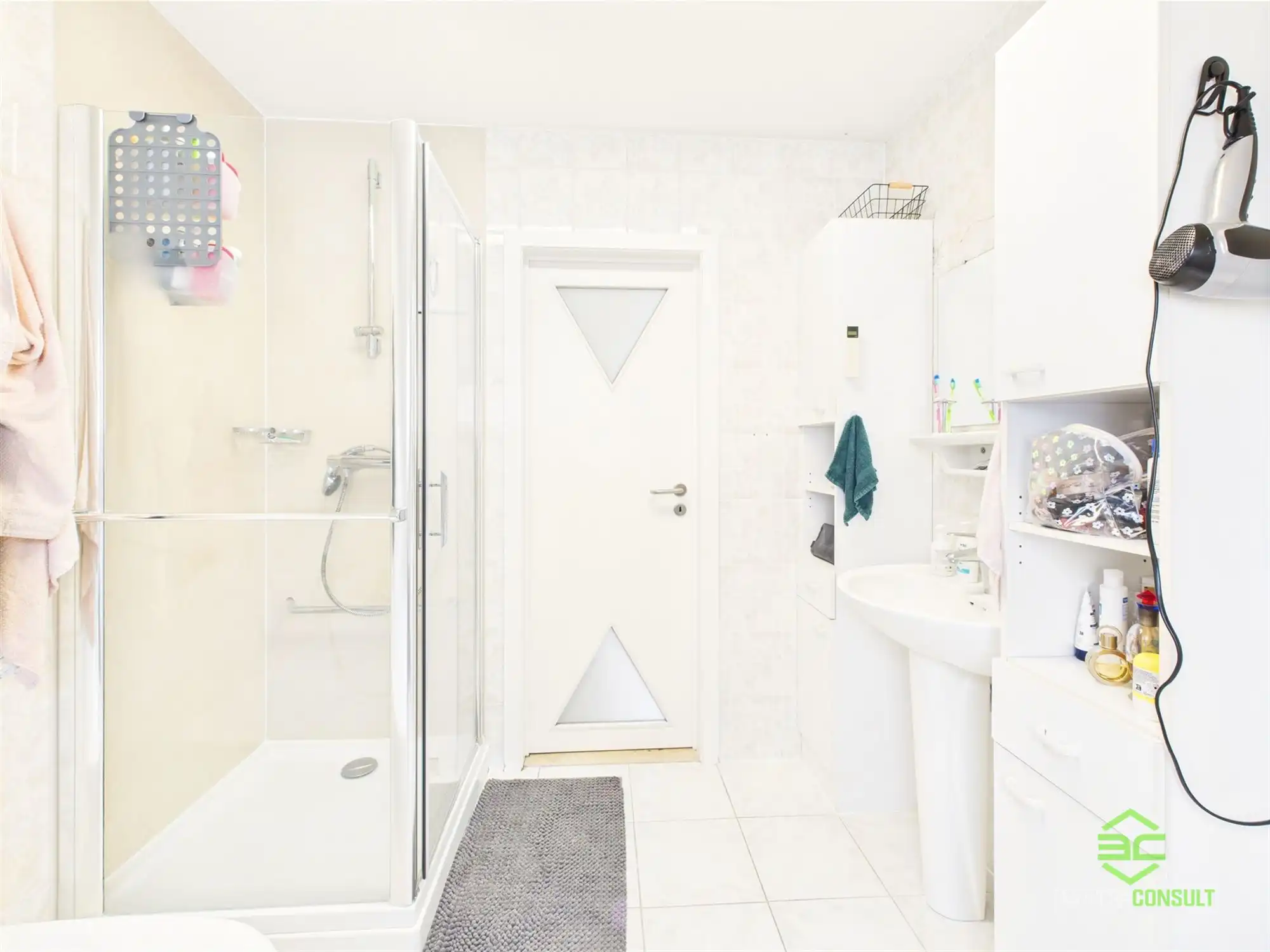 Instapklare gezinswoning met 3 slpk in Linkhout! foto 23