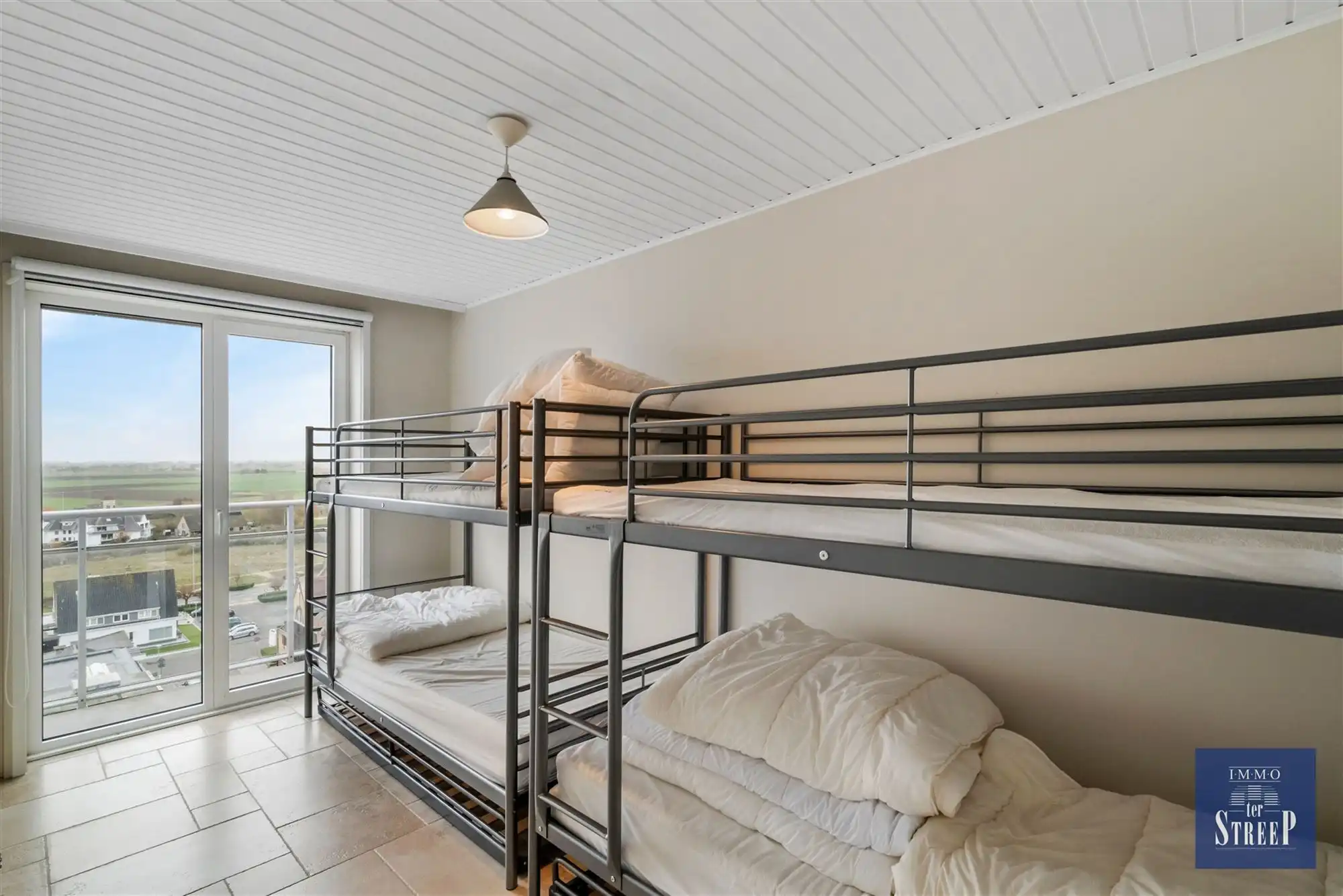 Appartement met 2 slaapkamers op de zeedijk van Middelkerke foto 13