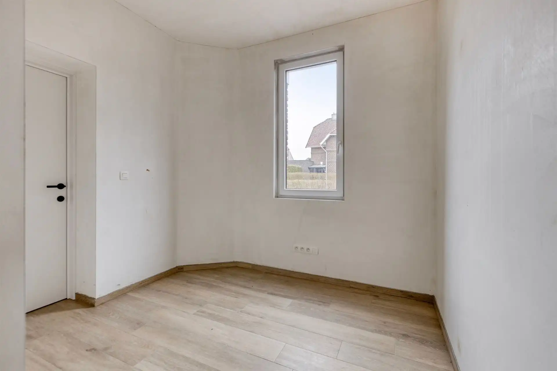 Gerenoveerde mijnwerkerswoning Louis Mercierlaan 15, Maasmechelen foto 17