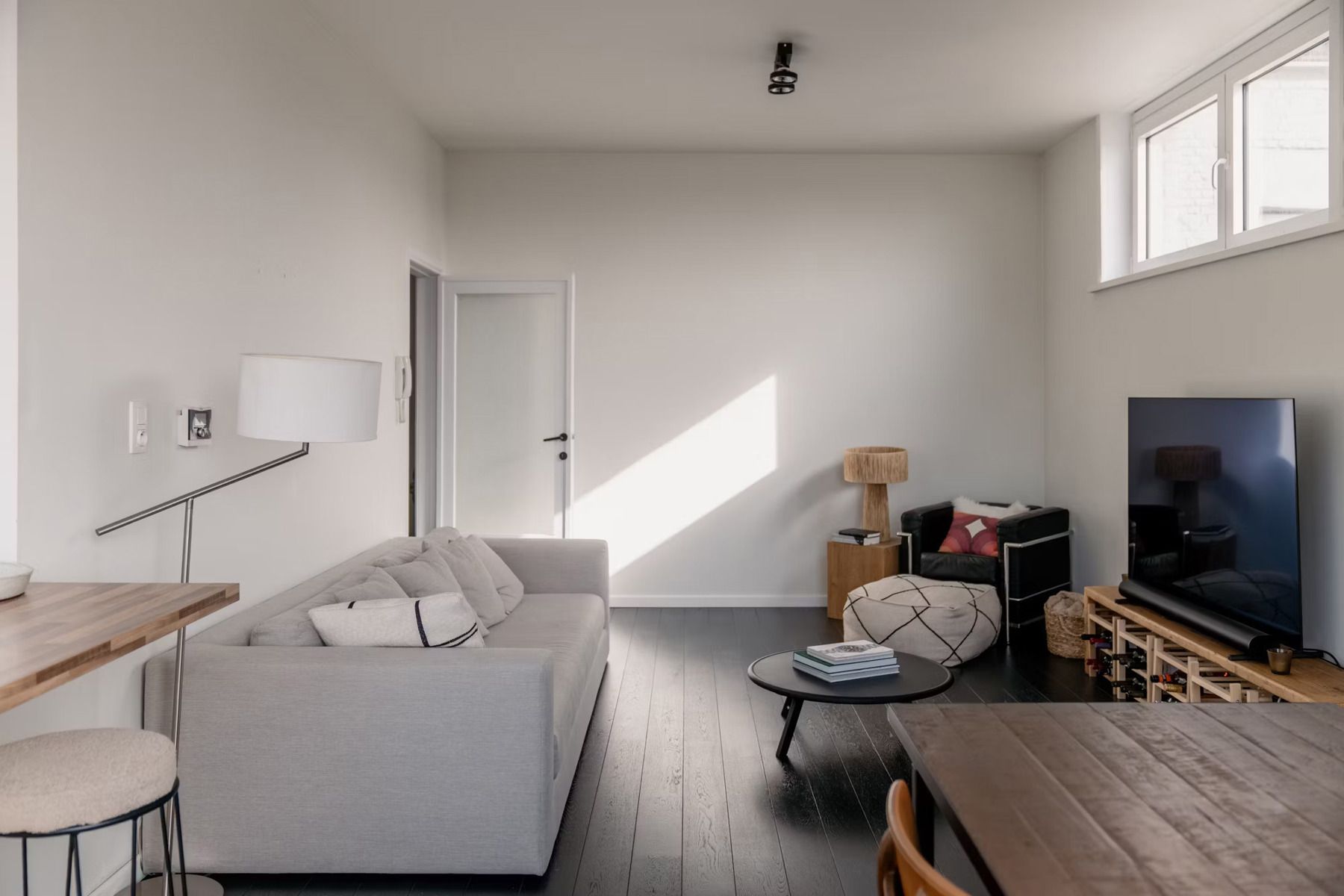 Lichtrijk appartement met karakter in de Markgravebuurt foto 2