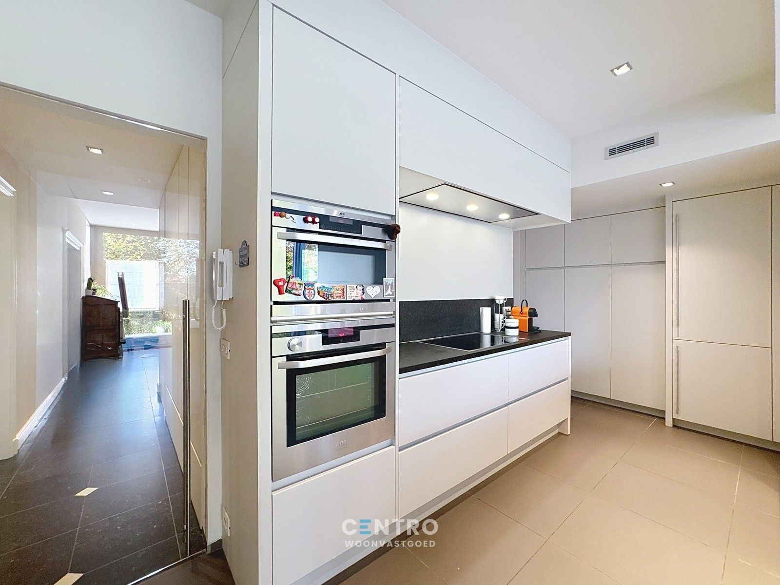 Karaktervolle villa met 5 slpks, praktijkruime en ZUIDgerichte tuin in 't Motje! foto 12