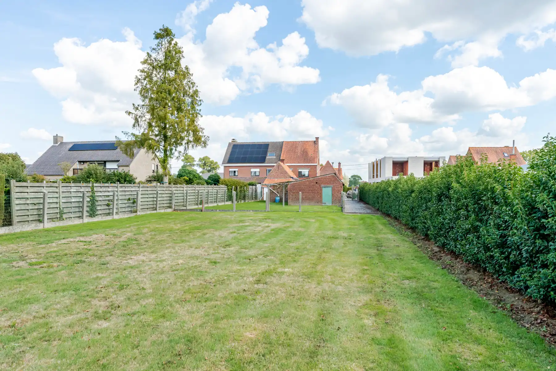 Rustig gelegen woning met opslagplaats foto 19