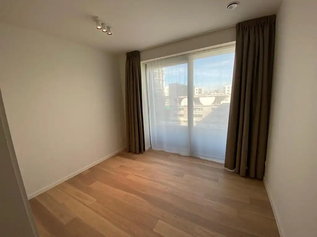 Recent appartement met veel lichtinval en hoogwaardige afwerking foto 9