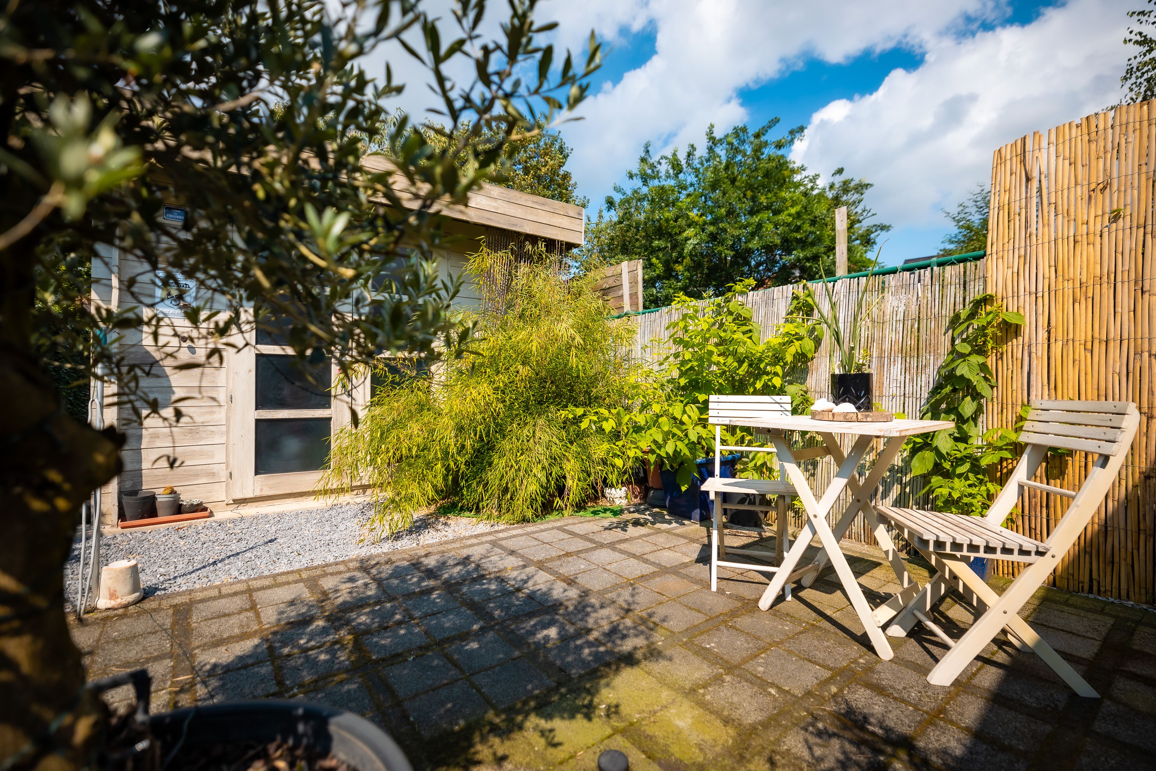 Instapklare rijwoning met 3 slaapkamers en ruime tuin  foto 16