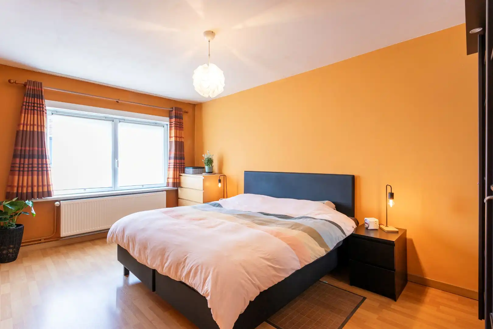 Instapklare woning met 3 slpk. , tuin en terras te Lembeek foto 9