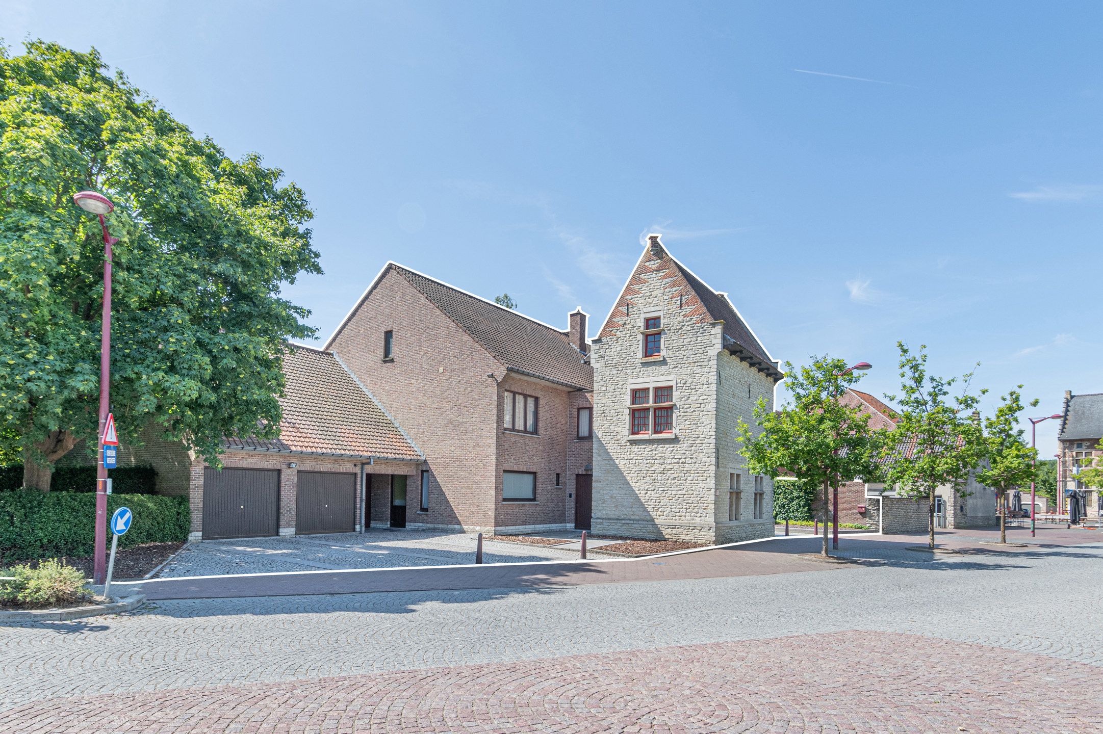 Riante woning met grote praktijkruimte foto 43