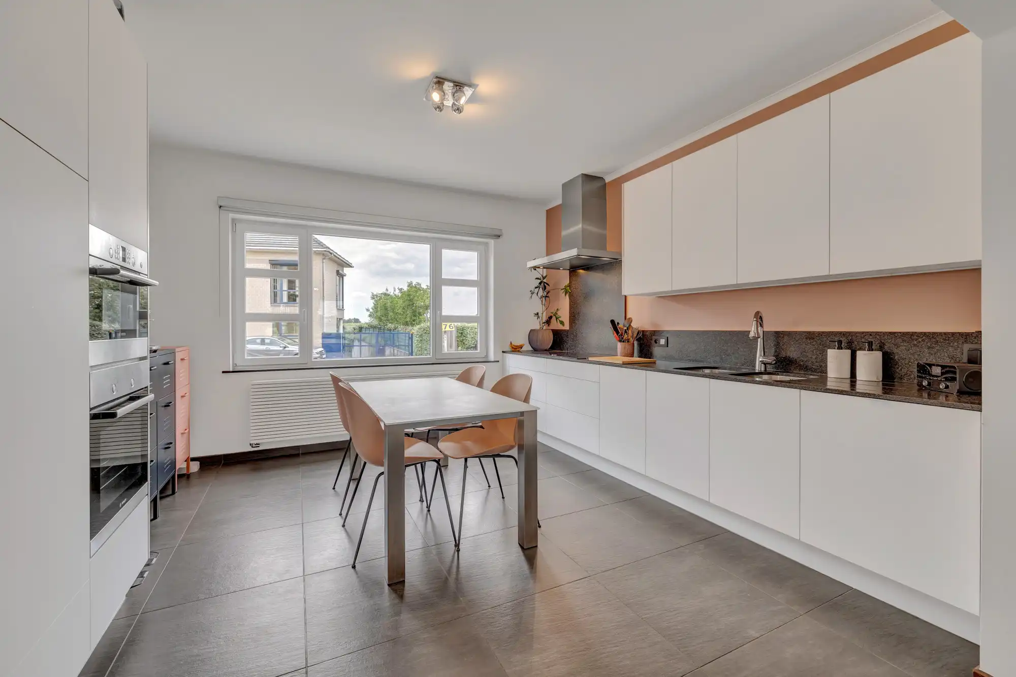 Energetische, instapklare woning op strategische ligging foto 10