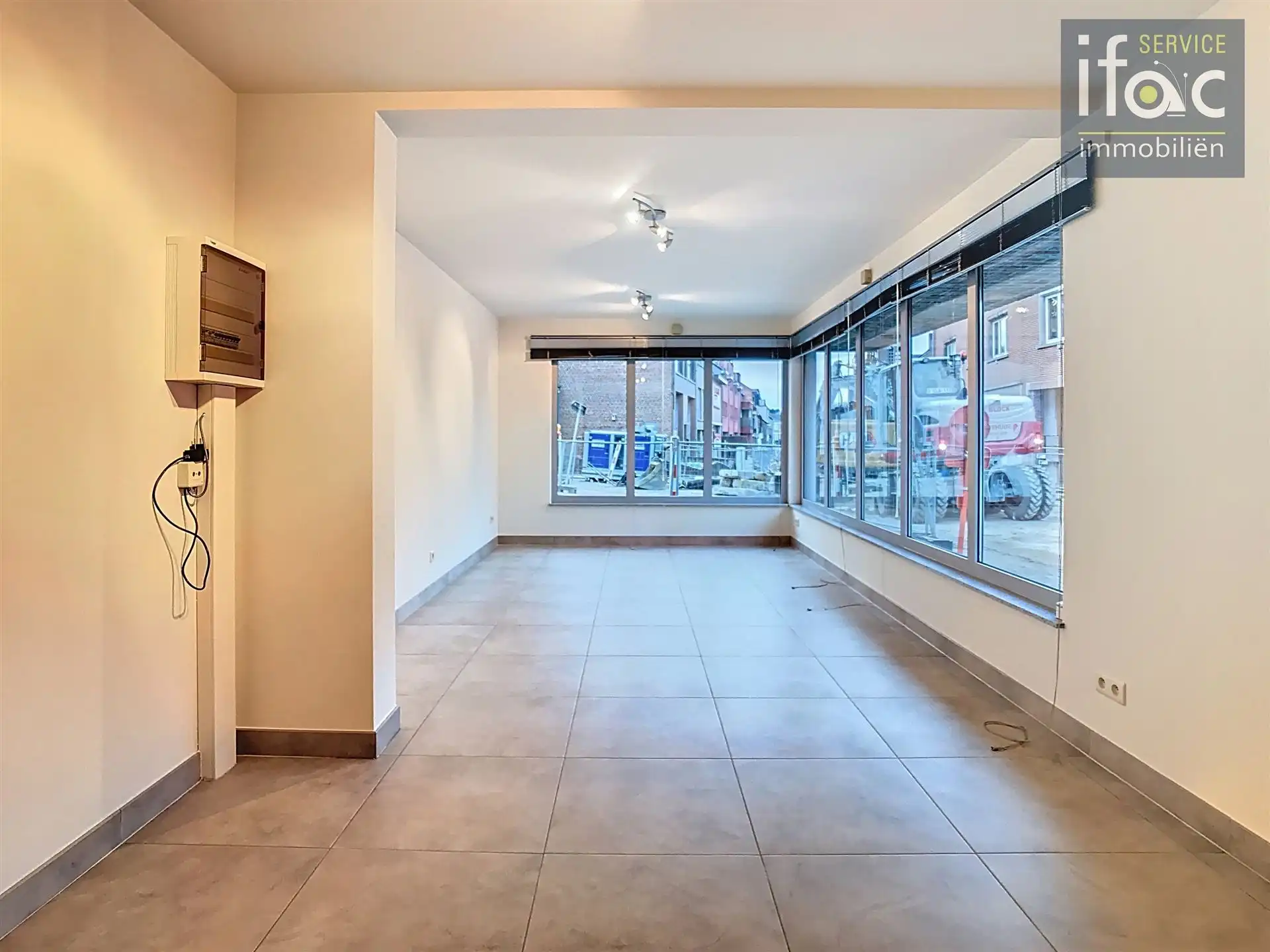 Kleine kantoorruimte te huur, ideaal voor vrije beroepen. foto 2