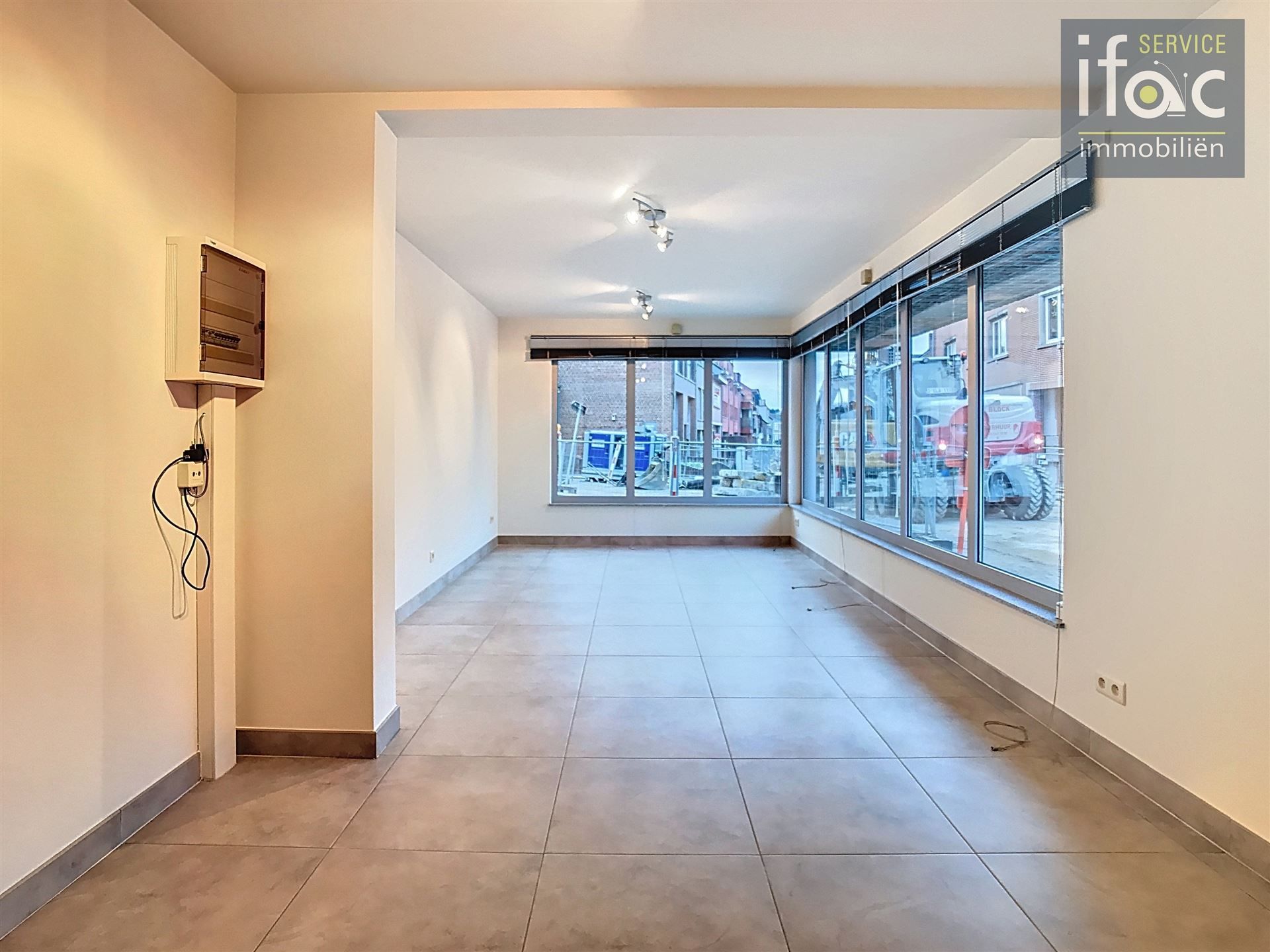 Kleine kantoorruimte te huur, ideaal voor vrije beroepen. foto 2