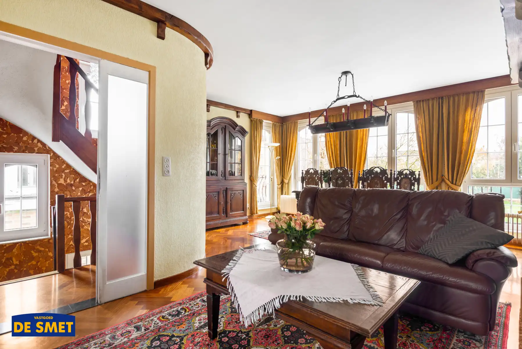 Halfopen bebouwing op toplocatie in rustige buurt foto 8