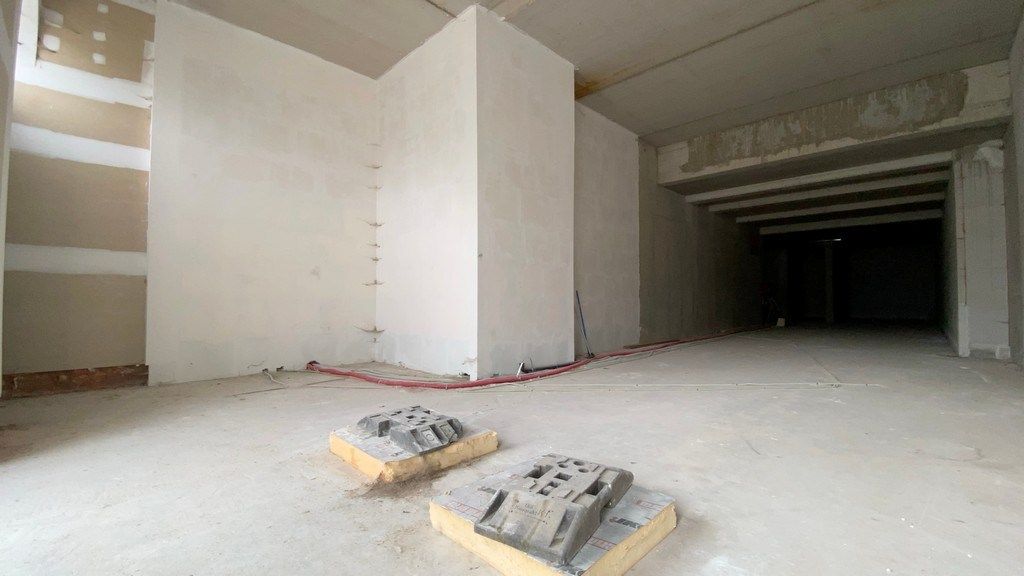 Handelsruimte te koop op Sint-Pietersplein in Gent foto 4