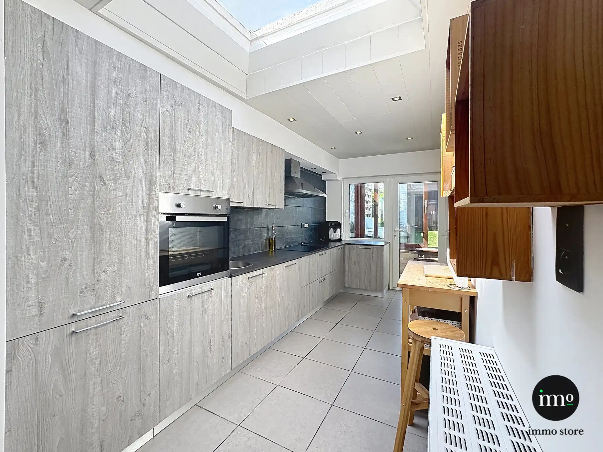 Rijwoning met 3 slaapkamers en leuke tuin in Ternat! foto 6