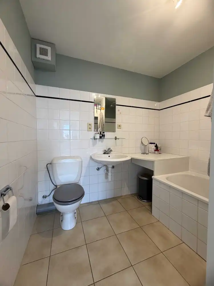 Instapklaar duplexappartement met 3 slaapkamers in residentiële woonomgeving foto 12