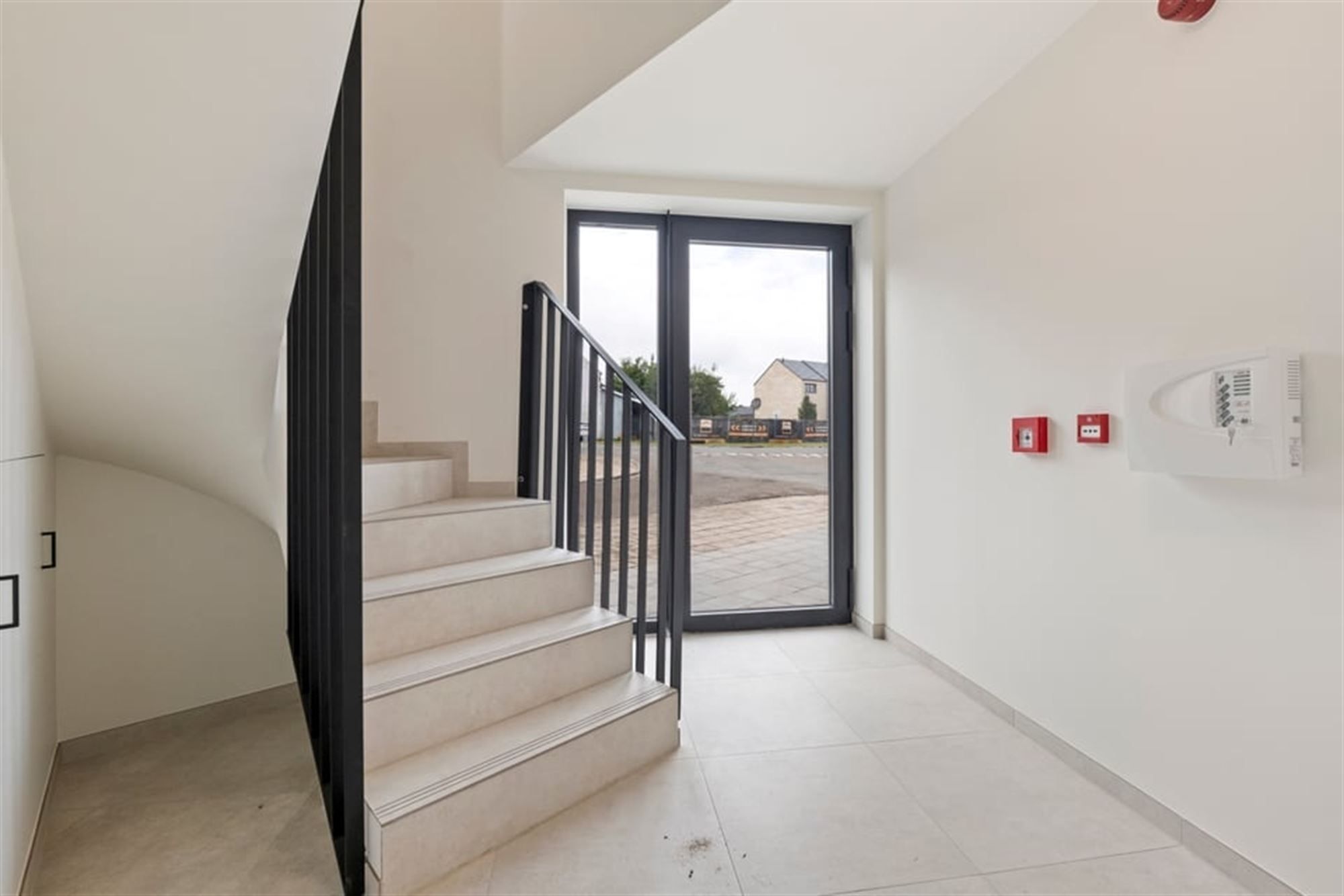 KNAP NIEUWBOUWAPPARTEMENT MET 3 SLKS IN HET CENTRUM VAN BORGLOON (MOGELIJKHEID AANKOOP 6% BTW) foto 6