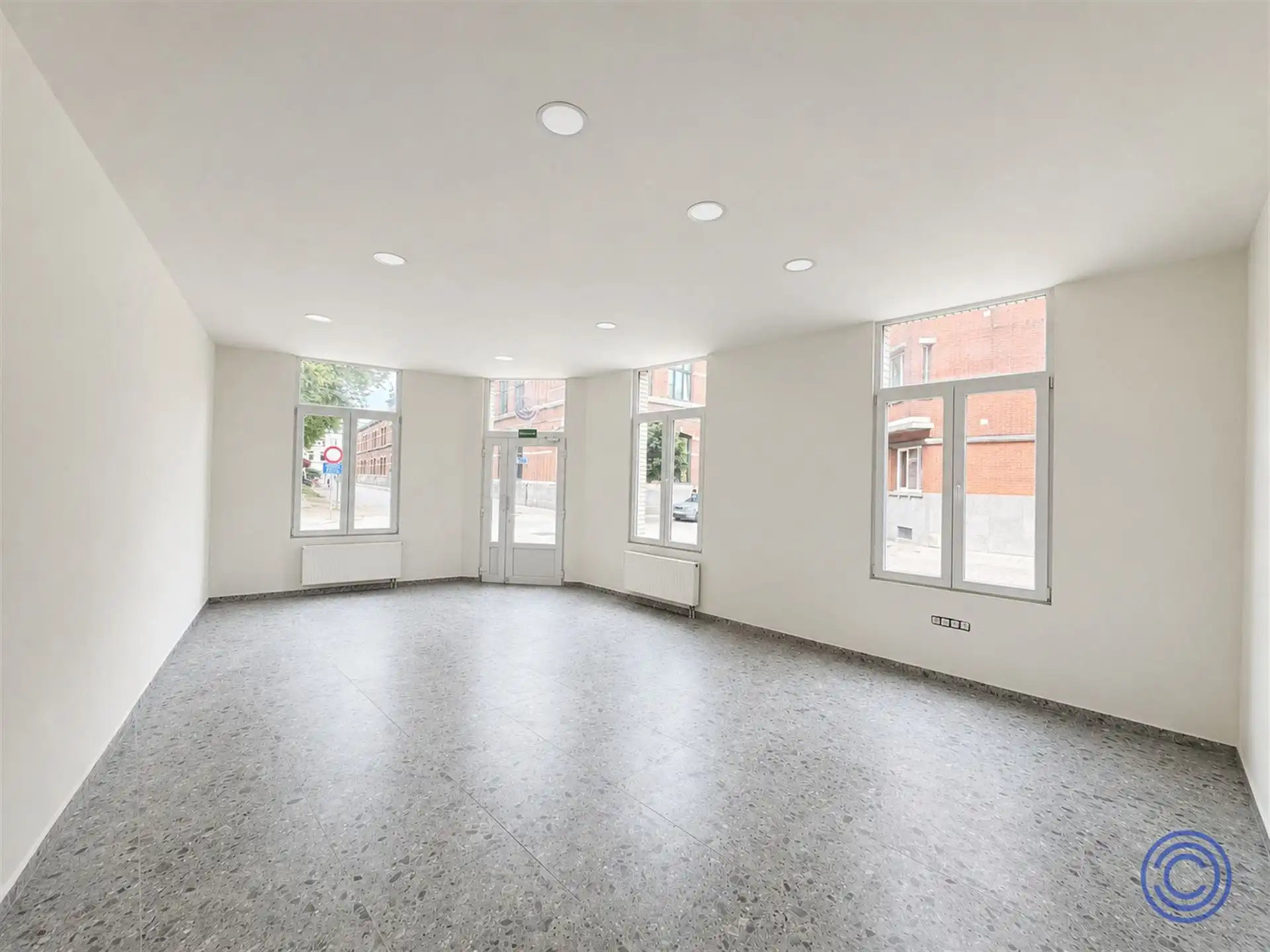 Commerciële ruimte te huur Erwtenstraat 2 - 2060 ANTWERPEN