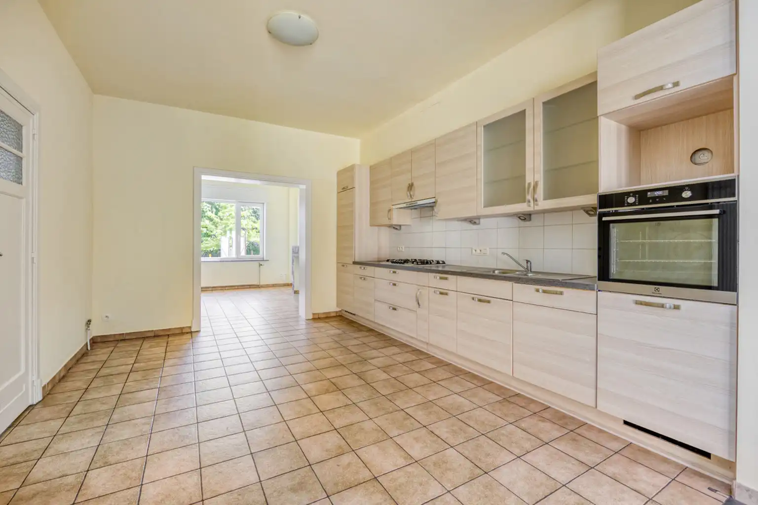 Instapklare 2-gevelwoning nabij Sint-Agatha-Berchem foto 7