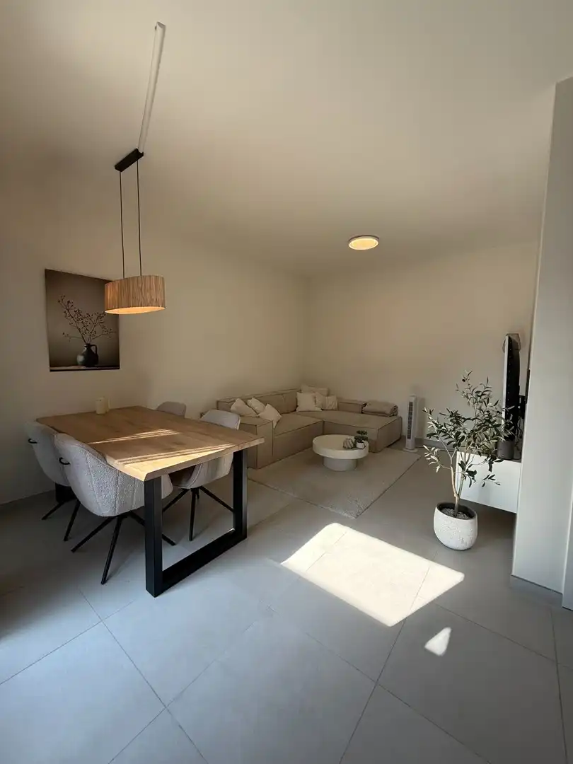 Prachtig instapklaar en energiezuinig appartement met 2 slaapkamers en terras te Pelt. foto 12