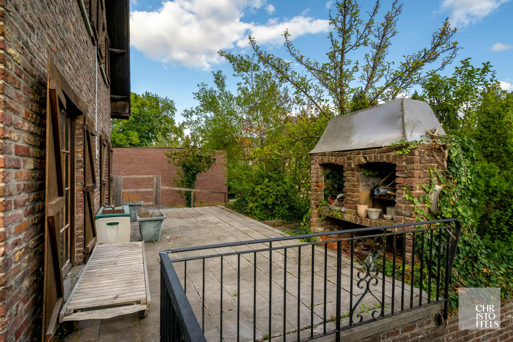 Te renoveren landhuis met bijgebouw van ca 70m² op perceel van 1.390 m²  foto 6