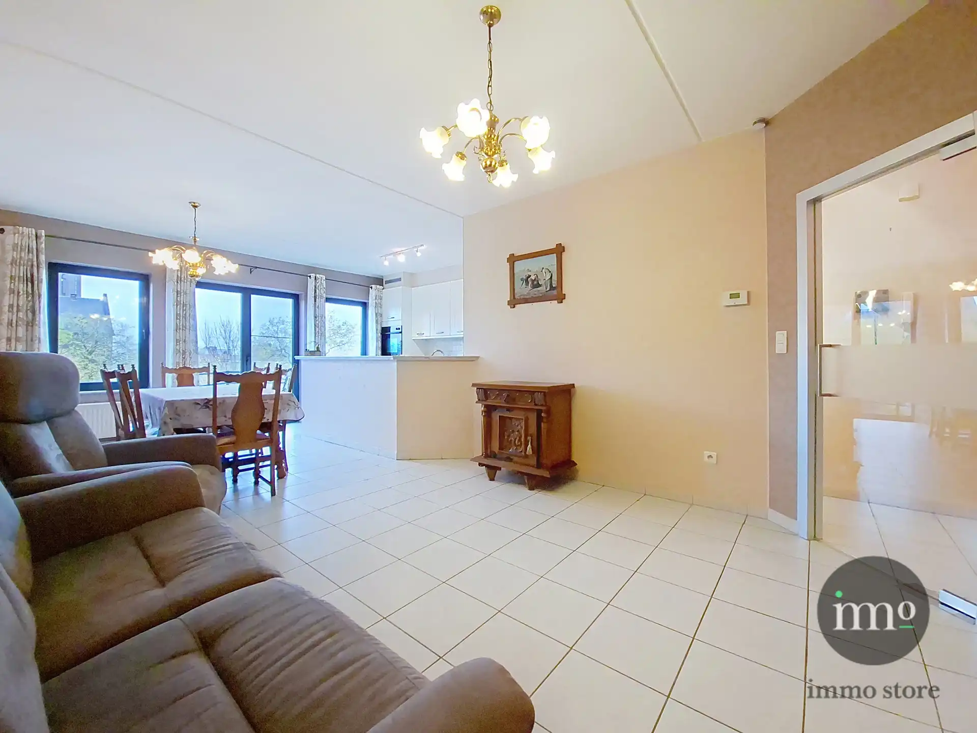 Instapklaar appartement met ondergrondse parking foto 3