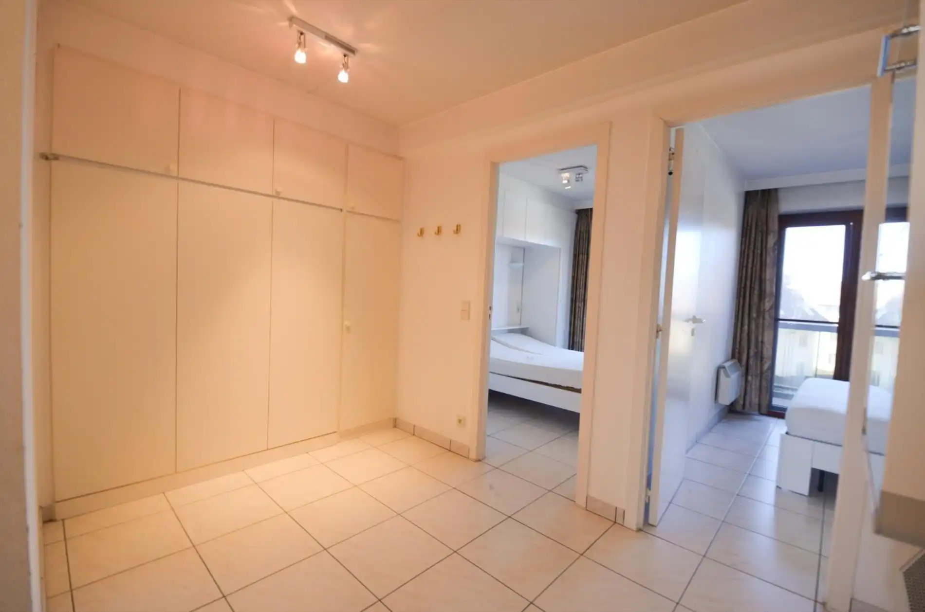 Rustig gelegen appartement met duinenzicht en nabij de zee foto 9