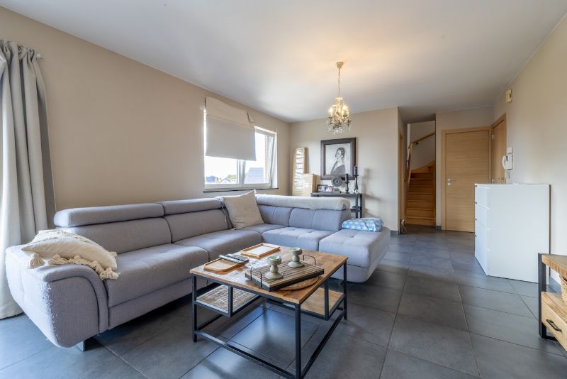 🏡 Te huur in het centrum van Wondelgem – 2 slaapkamer appartement met terras  🏡 foto 2