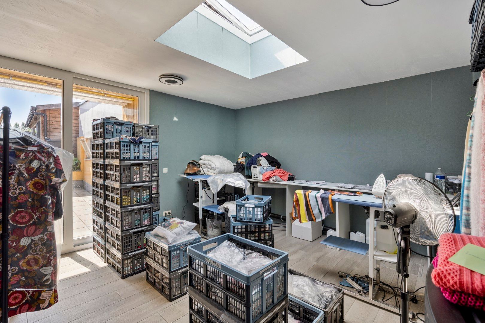 Verrassend ruime instapklare woning met 6 slaapkamers en zonnige tuin – hartje Meerbeke foto 15