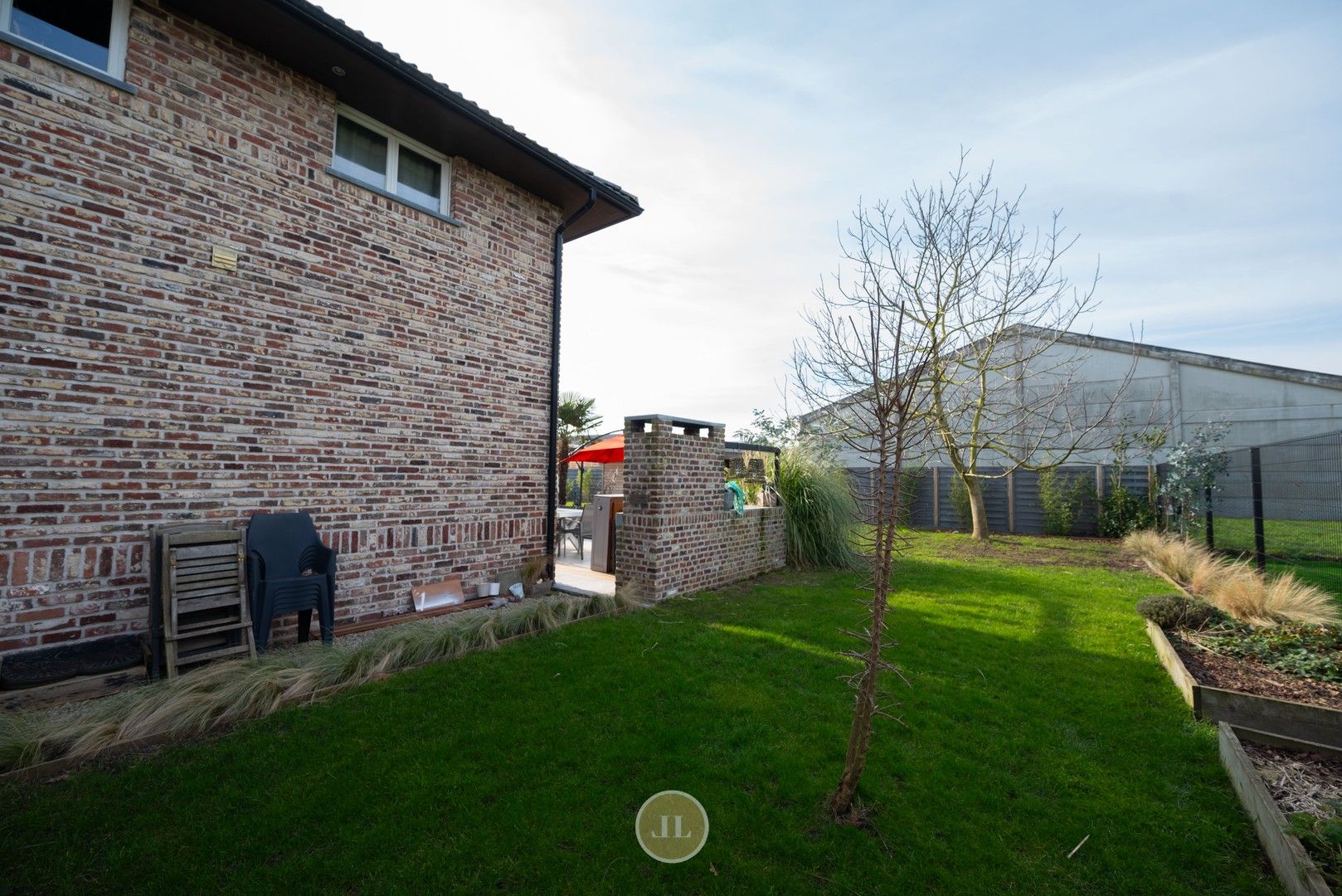 Instapklare villa met 4 slaapkamers op perceel van 1053m². foto 28