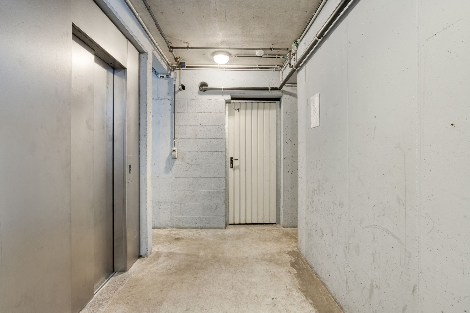 APPARTEMENT 7DE VERDIEPING + ONDERGRONDSE AUTOSTAANPLAATS foto 18