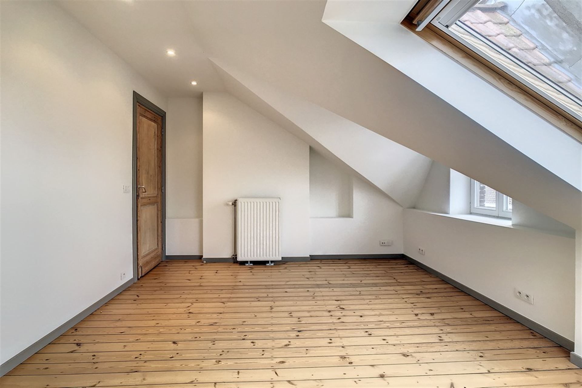 Prachtig gerenoveerde herenwoning foto 2