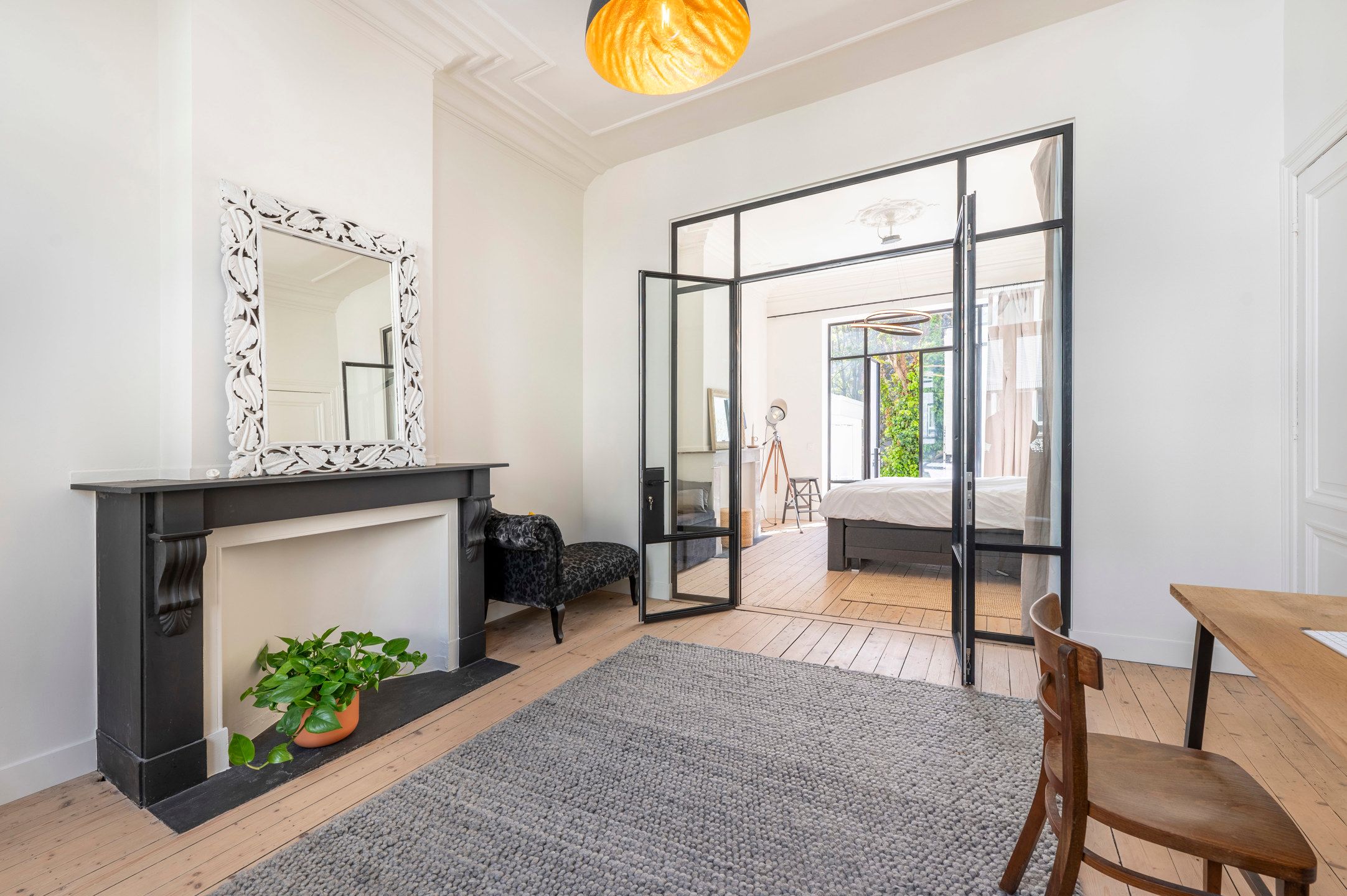 ANTWERPEN-ZUID - Gerenoveerd herenhuis met tuin  foto 13