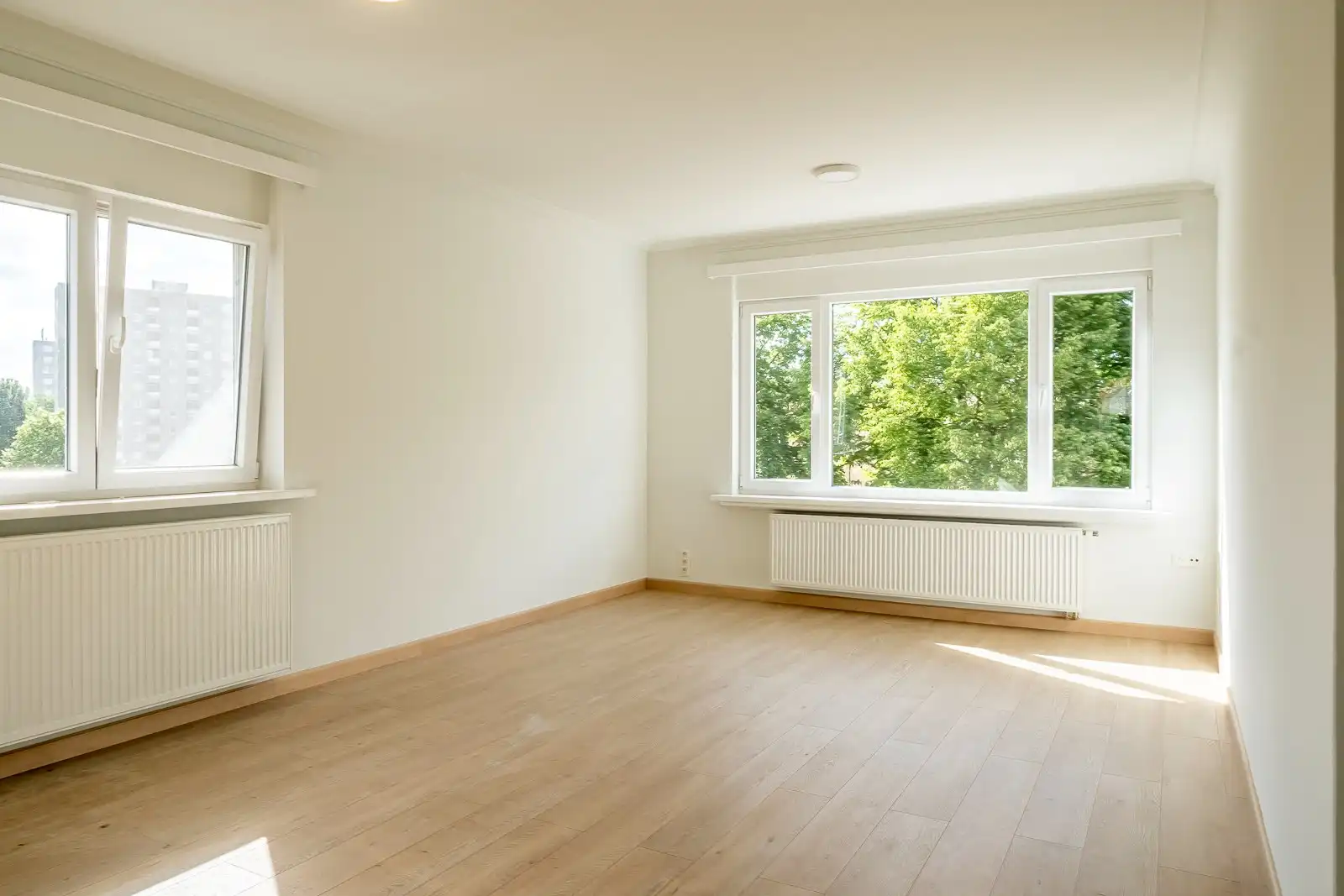 Gerenoveerd appartement met garagebox foto 2