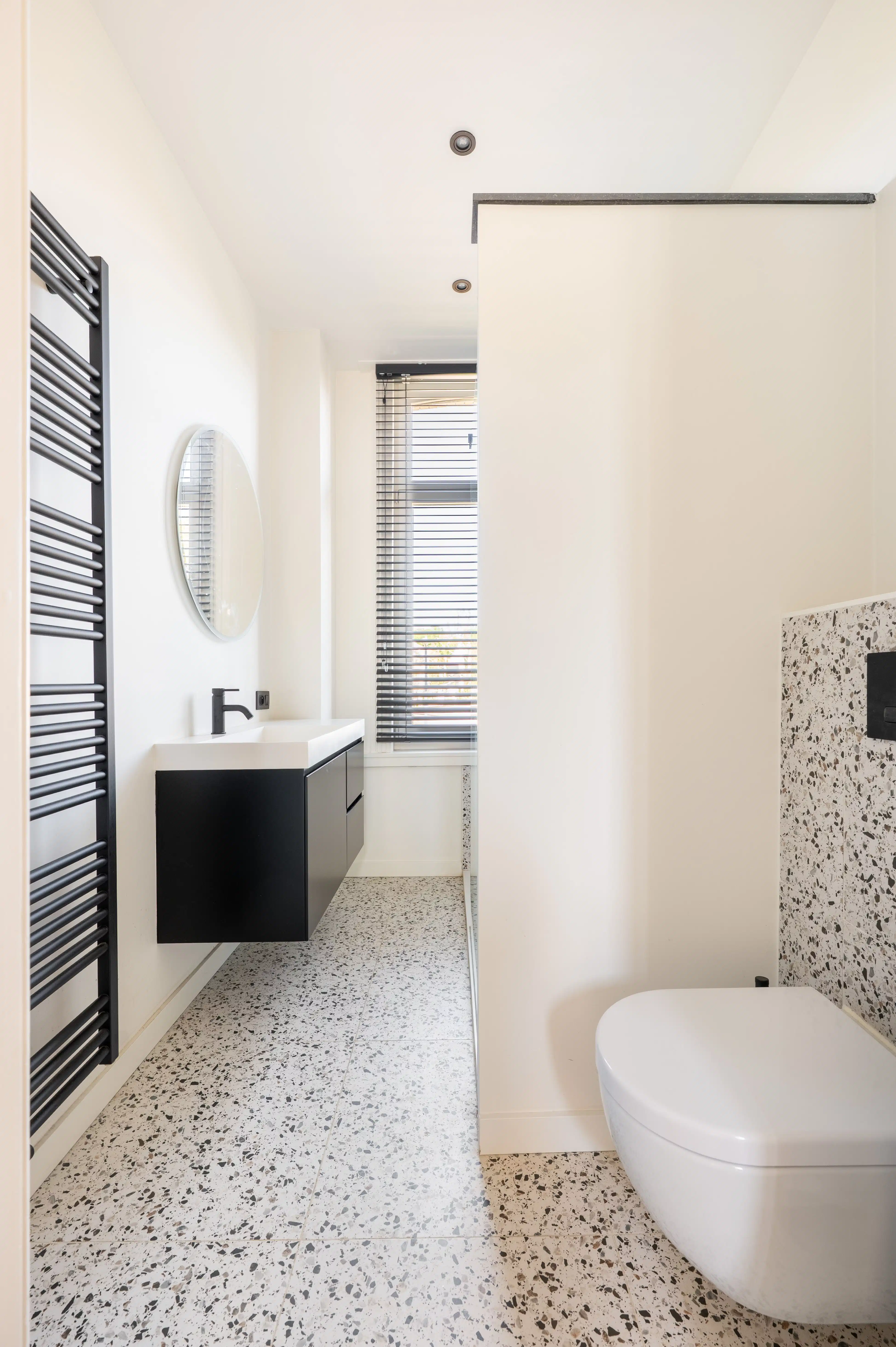 Karaktervolle herenwoning met verwarmd zwembad in hartje Kapellen. foto 20