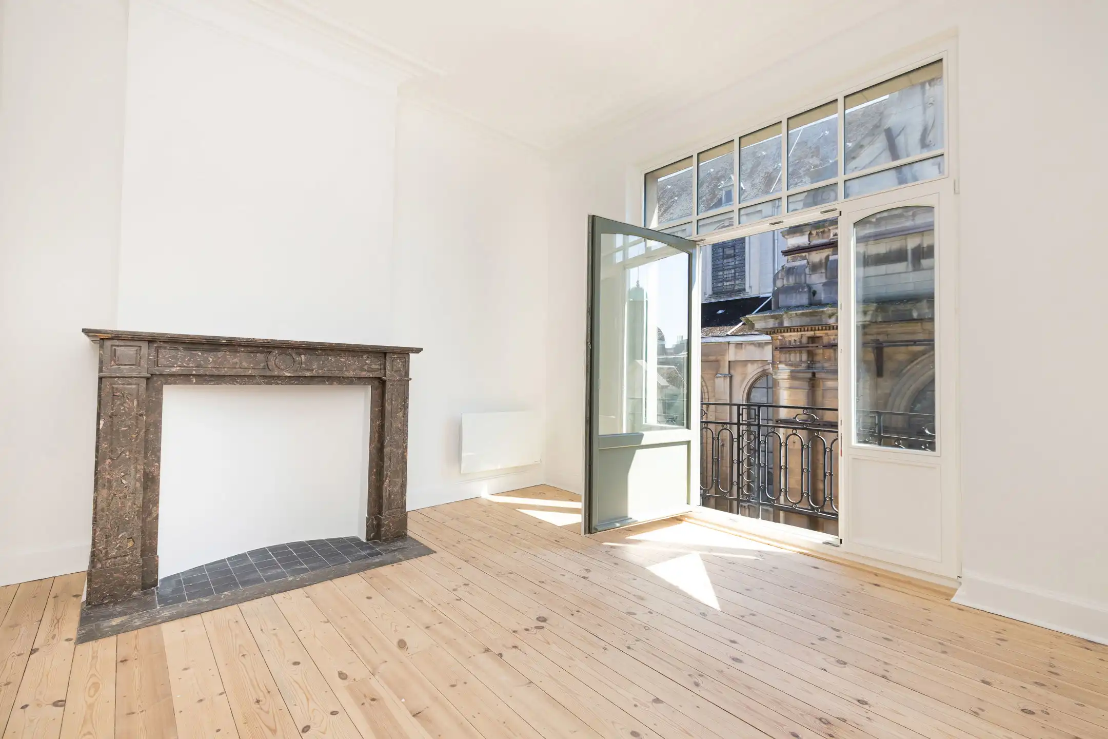 Volledig gerenoveerd appartement met 2 slaapkamers  foto 9