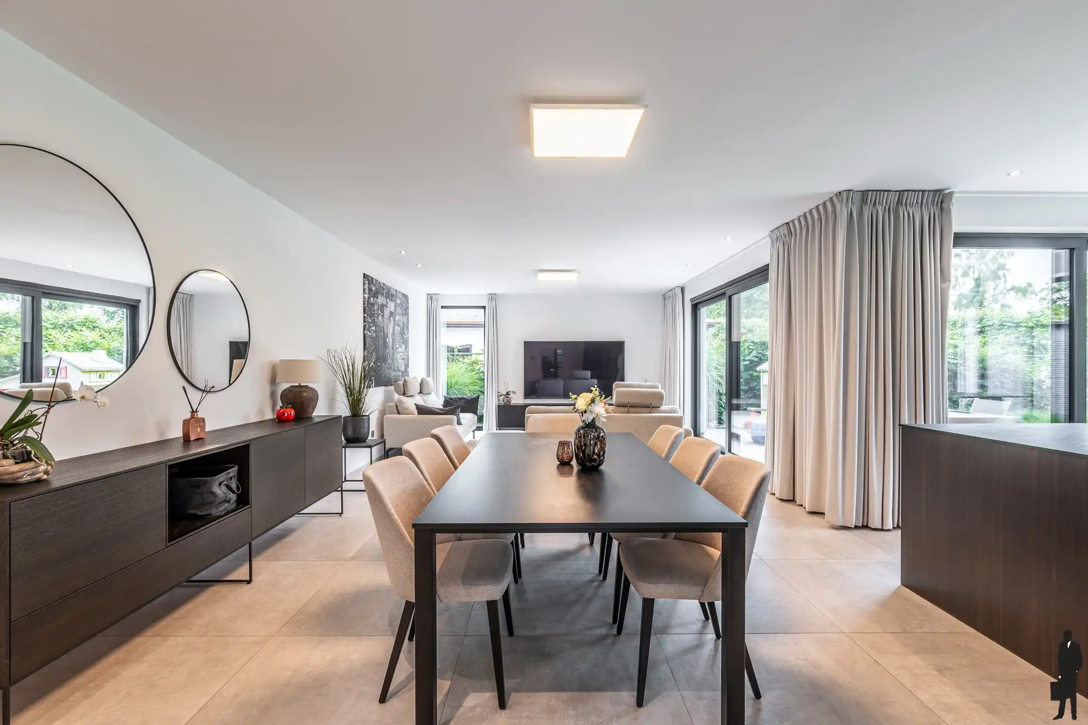 Ruime woning met multifunctionele studio foto 10