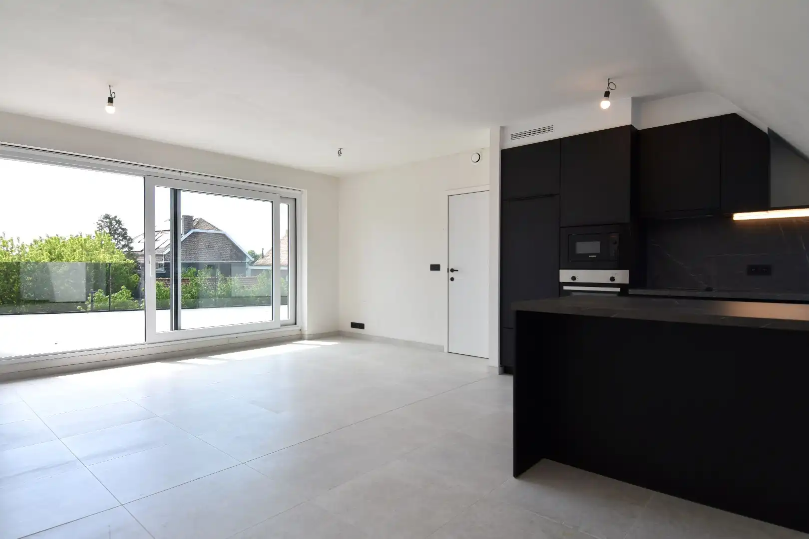 Penthouse te koop met 3 slaapkamers en ruim terras in Helkijn foto 10